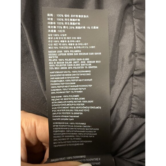 Prada XL Black Hooded Puffer Jacket With Graphene Padding Technology & Zipper Cl - Picture 14 of 16